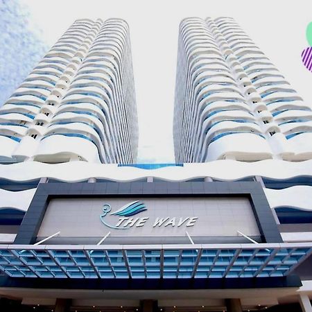 The Wave Suites Melaka Bagian luar foto